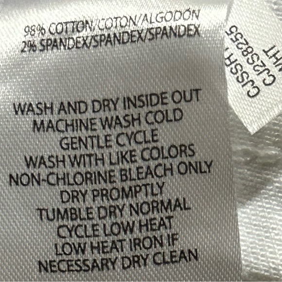 NWT- Women’s Calvin Klein Shorts - Picture 8 of 9